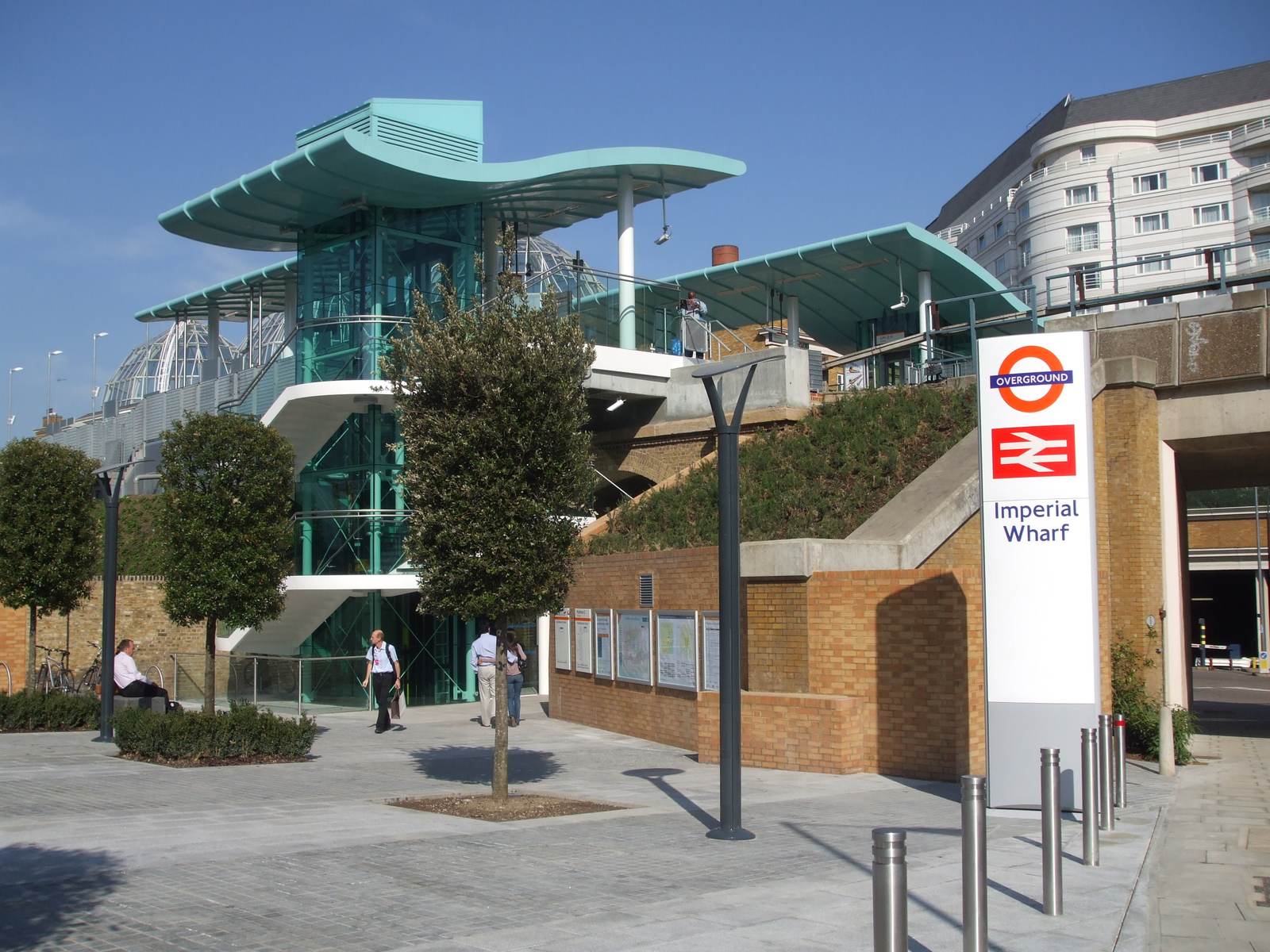 Imperial Wharf station entrance with Overground and National Rail signs